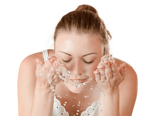 Правильное очищение кожи лица, как умываться