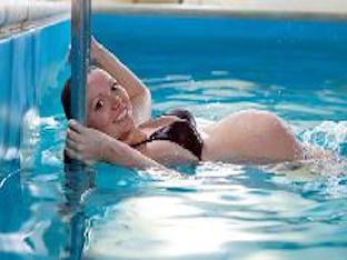 Можно ли ходить в бассейн при беременности
