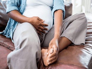 Отеки ног при беременности: что делать