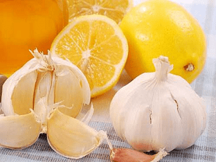 Готовим домашнюю настойку из чеснока и лимона