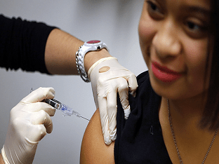 Что дает прививка от гриппа взрослым и детям