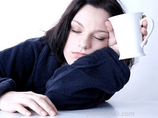 В чем причина хронической усталости: что делать