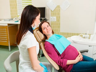 Лечение зубов при беременности: можно или нет