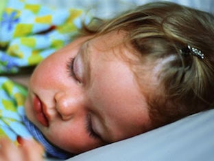 Ночное недержание мочи у детей: причины, лечение