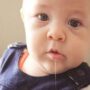 Насморк при прорезывании зубов у грудничка: что делать родителям?