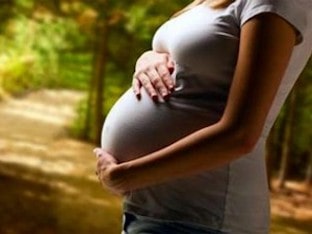 Опасен ли стоматит при беременности