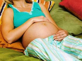 Почему у беременных появляются тянущие боли внизу живота