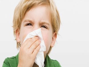 Аллергический ринит у детей: как избавиться от насморка