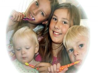 Какая детская зубная паста полезна и безопасна