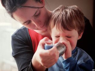 Что делать при бронхиальной астме у ребенка, причины, лечение